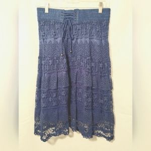 Lace skirt